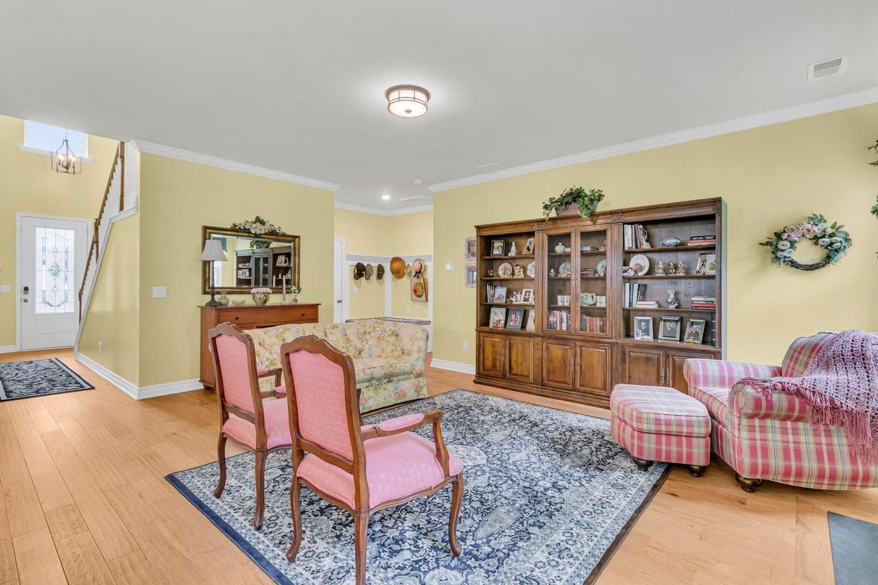 136 Brant Drive Photo 12