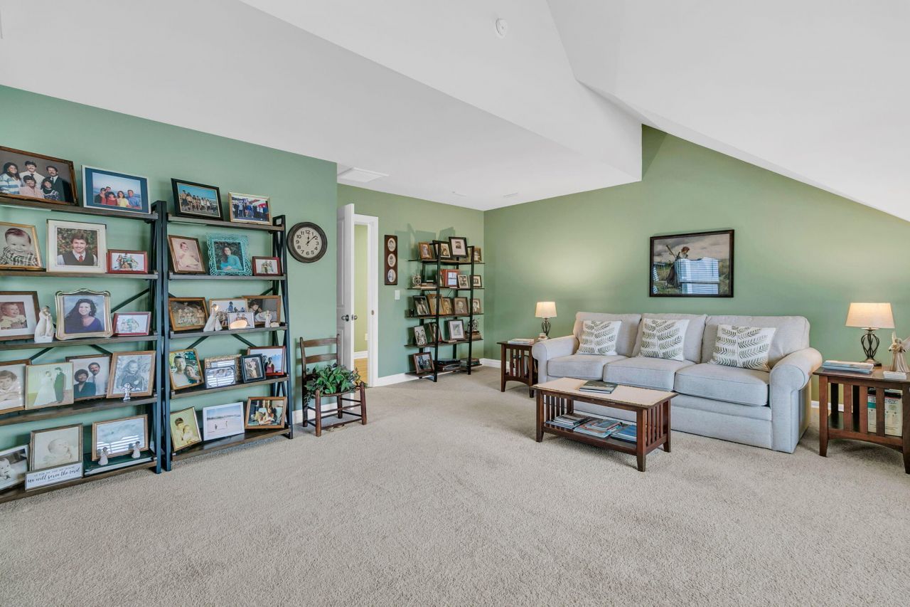 136 Brant Drive Photo 21