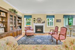 136 Brant Drive photo 4