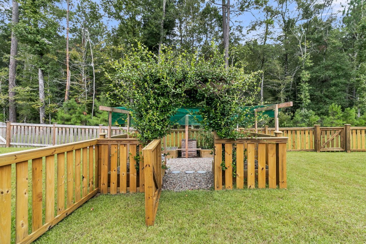 136 Brant Drive Photo 35