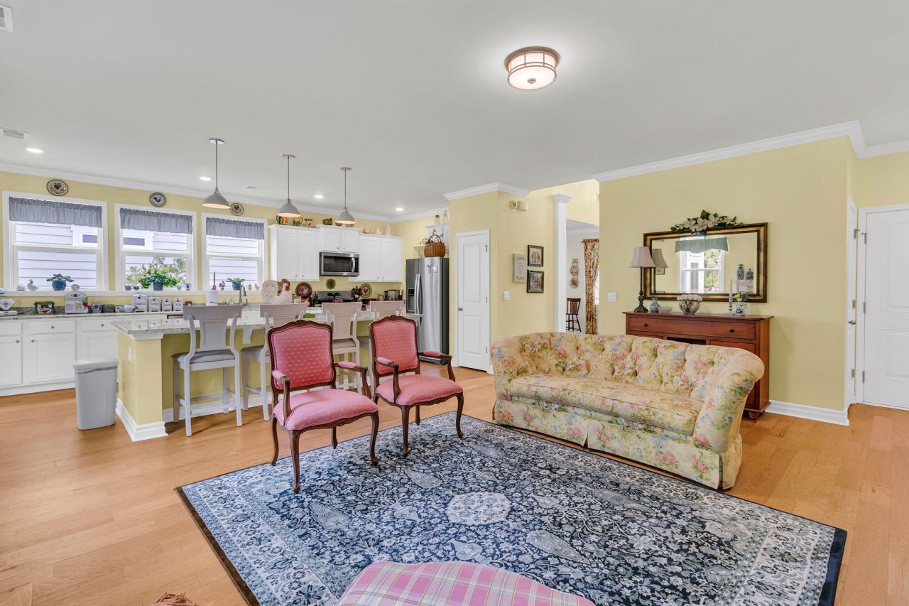 136 Brant Drive Photo 4