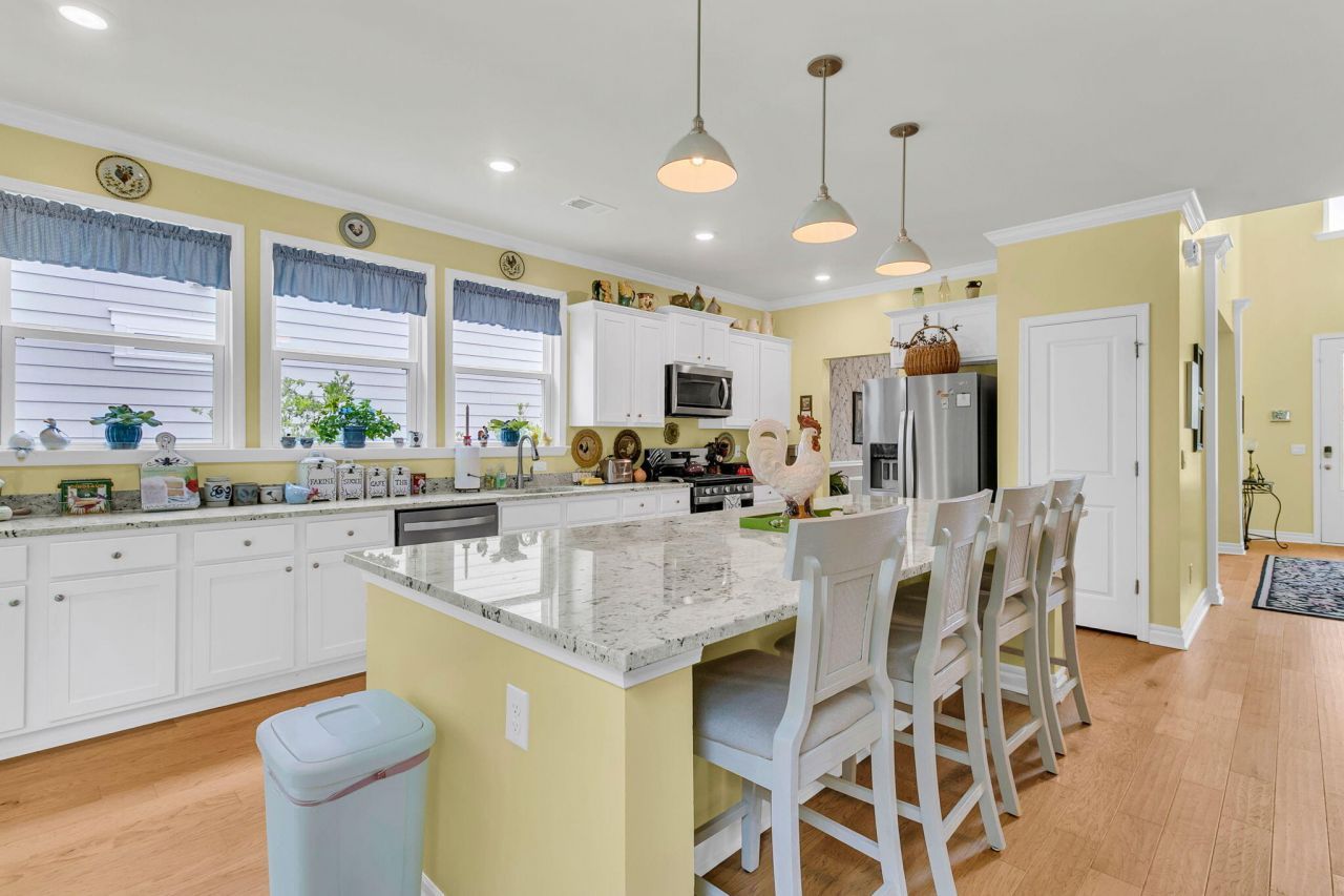 136 Brant Drive Photo 5