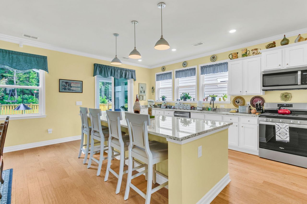 136 Brant Drive Photo 6