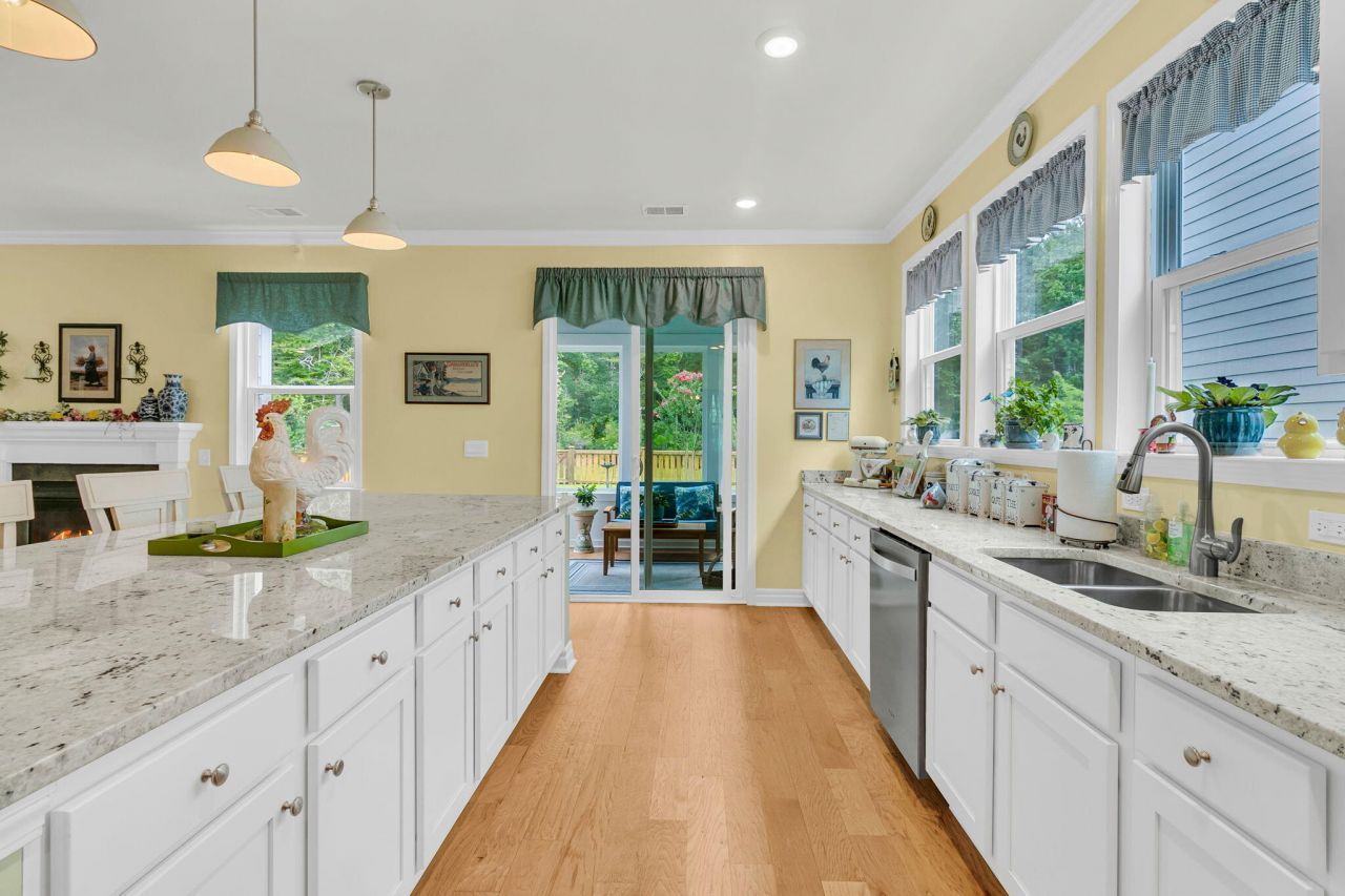 136 Brant Drive Photo 8