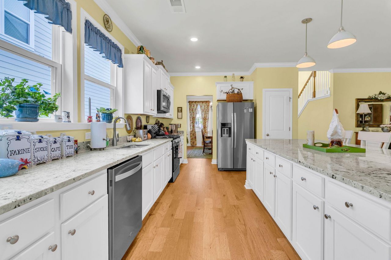 136 Brant Drive Photo 9