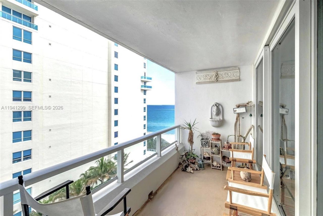 5005 Collins Ave, Unit 1224, Miami Beach, FL 33140 Photo