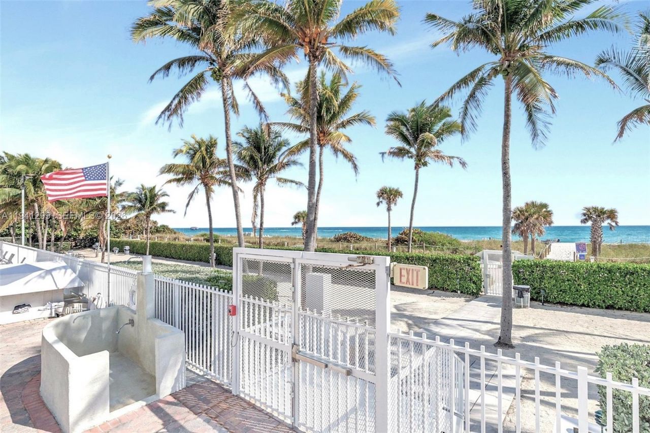 5005 Collins Ave, Unit 1224, Miami Beach, FL 33140 Photo