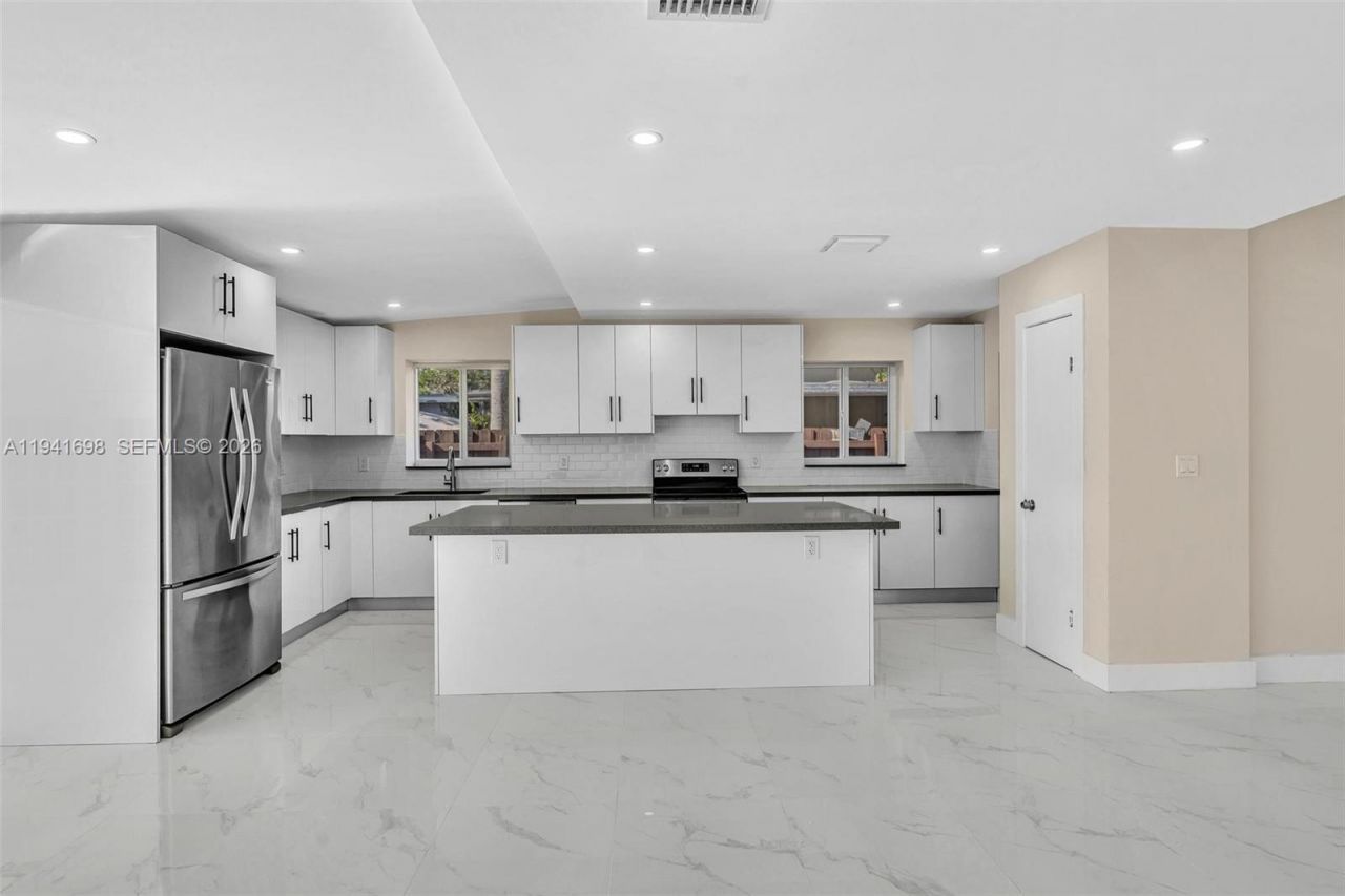 1600 SW 9th St, Fort Lauderdale, FL 33312 Photo