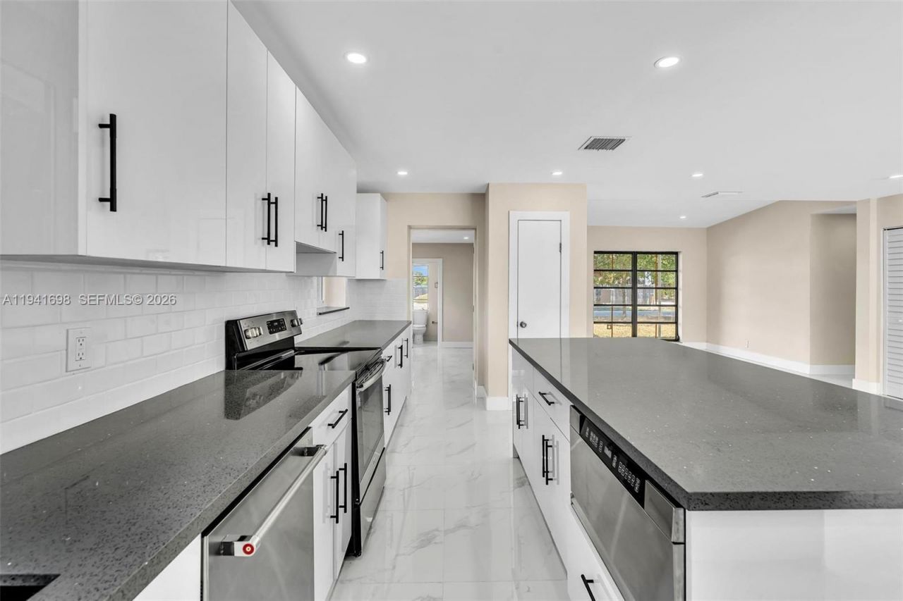 1600 SW 9th St, Fort Lauderdale, FL 33312 Photo