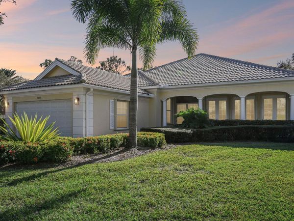 8811 Oldham Way, West Palm Beach, FL 33412