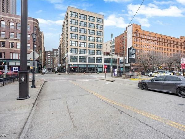 2077 E 4th Street, Unit 8E, Cleveland, OH 44115