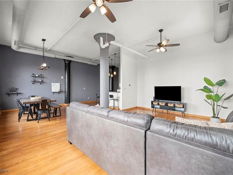 2077 E 4th Street, Unit 8E, Cleveland, OH 44115 Photo 11