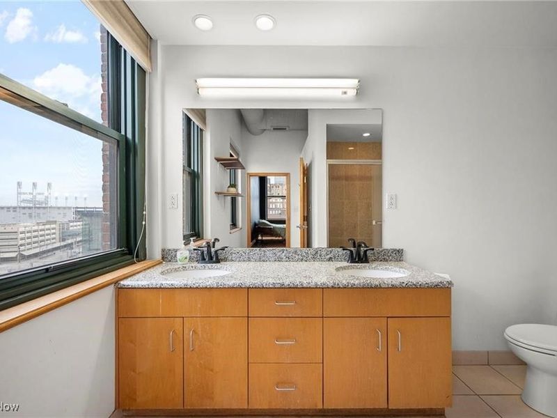 2077 E 4th Street, Unit 8E, Cleveland, OH 44115 Photo 13