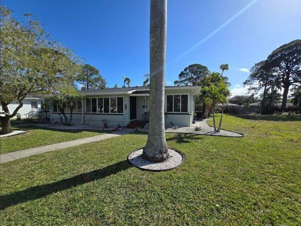 265 MATEO WAY NE, ST PETERSBURG, FL 33704