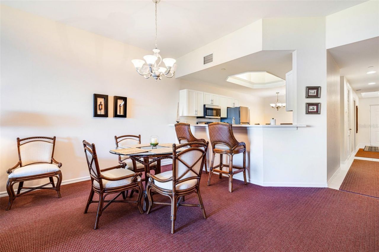 14815 Laguna Drive, Unit 702, Fort Myers, FL 33908 Photo