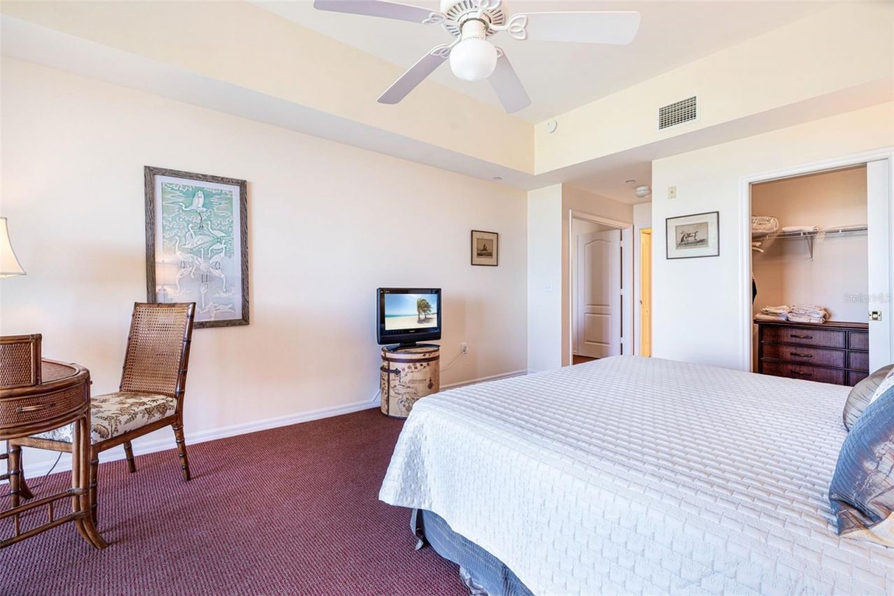 14815 Laguna Drive, Unit 702, Fort Myers, FL 33908 Photo