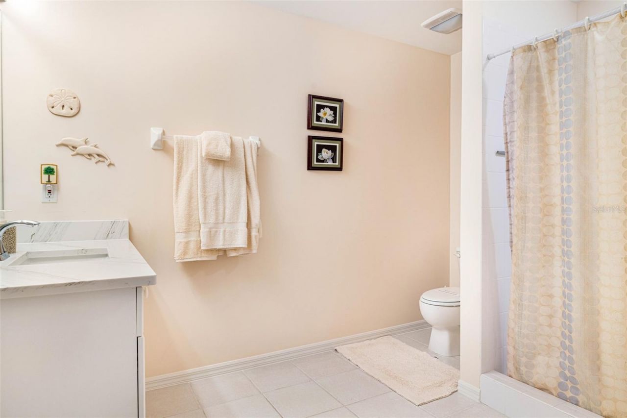 14815 Laguna Drive, Unit 702, Fort Myers, FL 33908 Photo