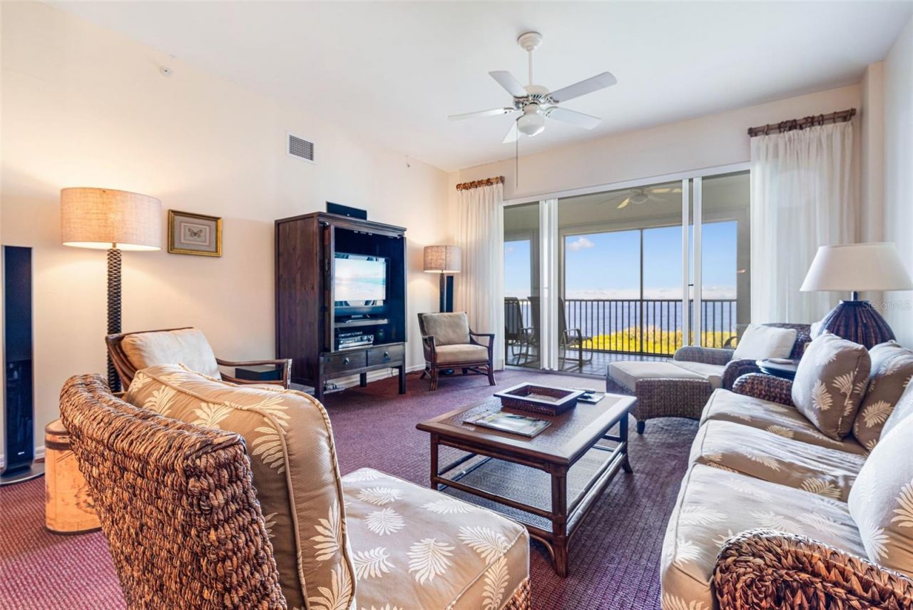 14815 Laguna Drive, Unit 702, Fort Myers, FL 33908 Photo