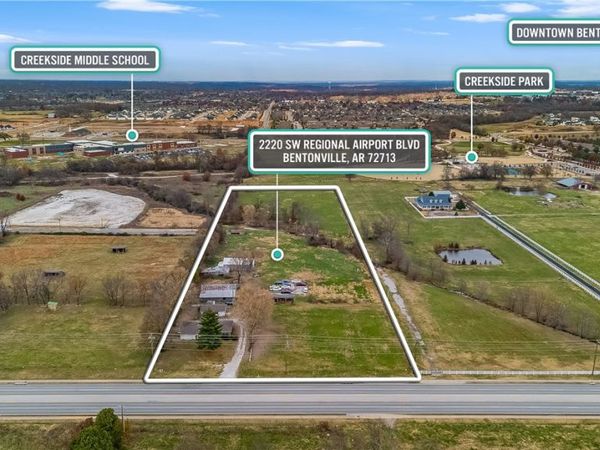 2220 SW Regional Airport Boulevard, Bentonville, AR 72713