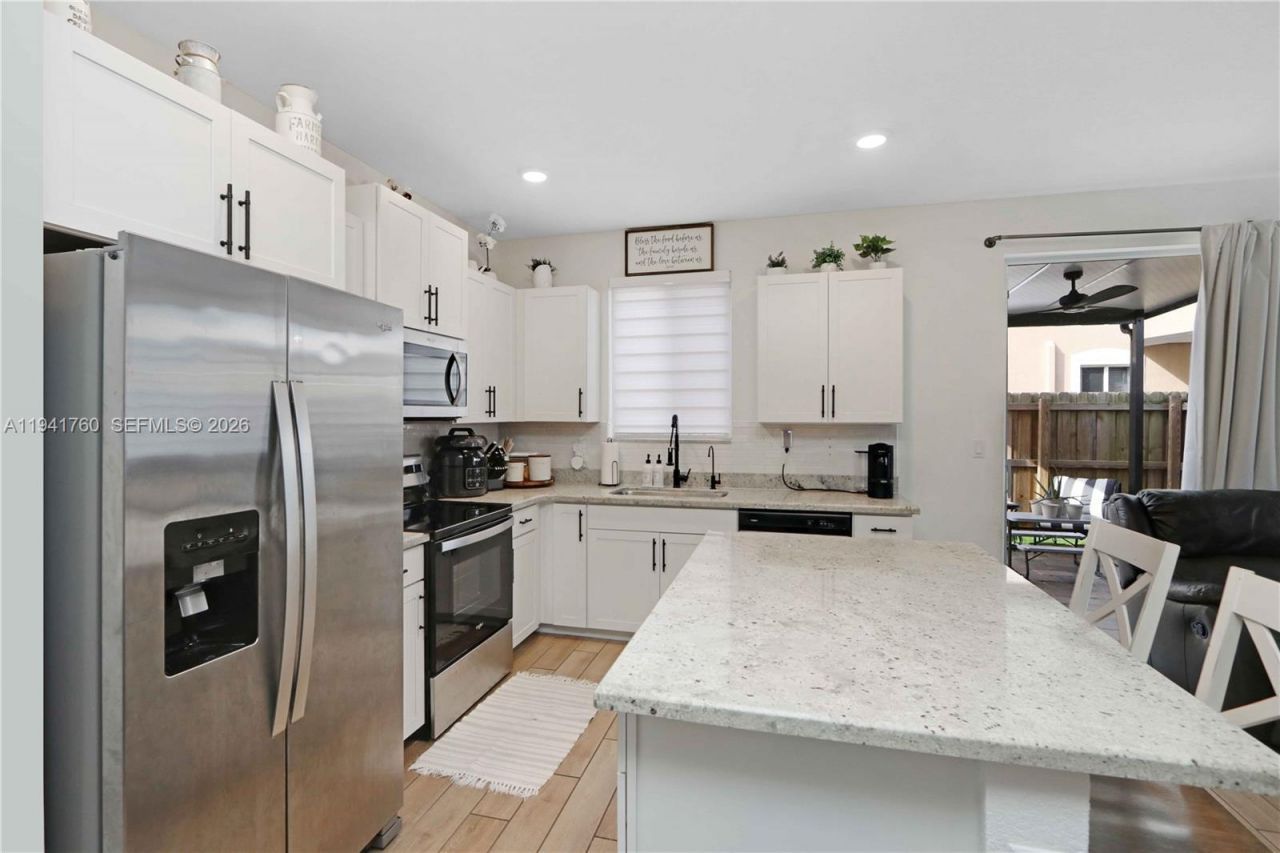 1036 SE 24th Ave, Homestead, FL 33035 Photo