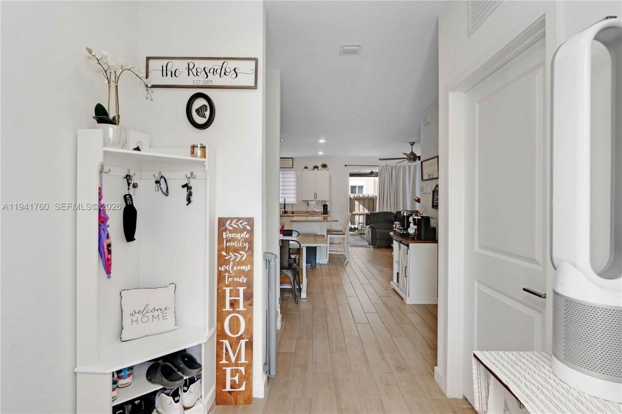 1036 SE 24th Ave, Homestead, FL 33035 Photo