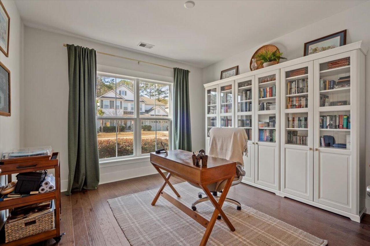 2324 Brinkley Road Photo 20