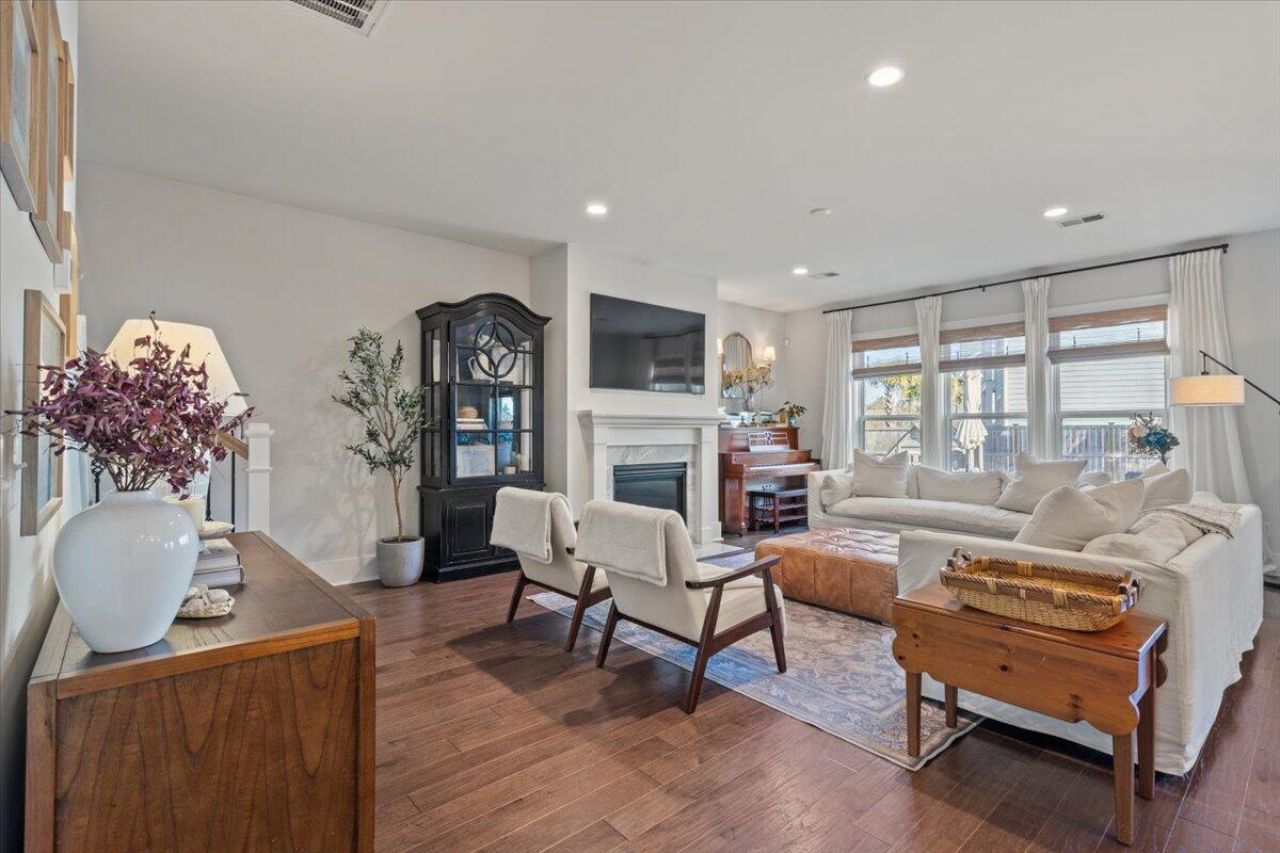 2324 Brinkley Road Photo 31