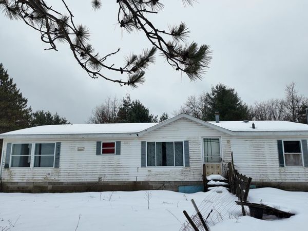 4901 Brunswick Road, Holton, MI 49425