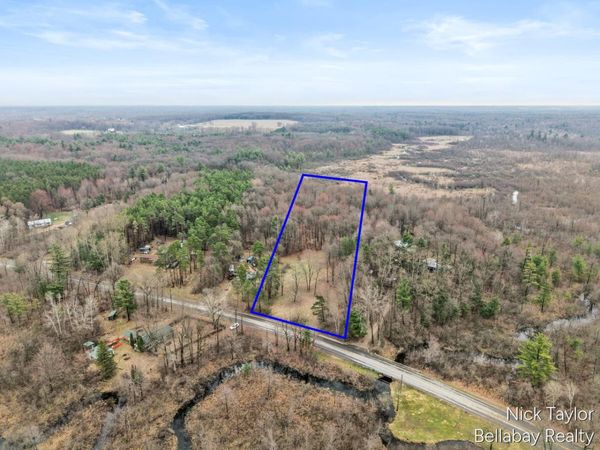 12920 Harvard Avenue NE, Cedar Springs, MI 49319