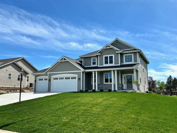S54W25487 Pebble Brook COURT, Waukesha, WI 53189