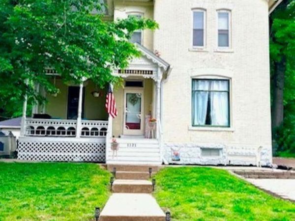 1121 Avenue C, Fort Madison, IA 52627
