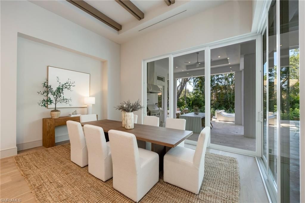 4851 Crayton Rd, Naples, FL 34103 Photo