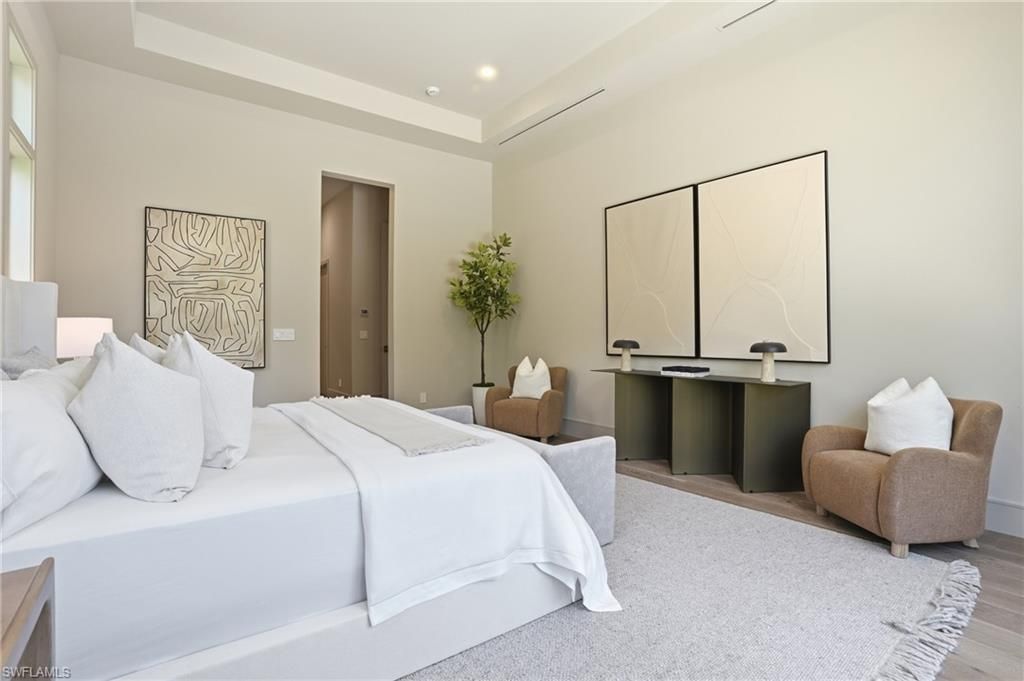 4851 Crayton Rd, Naples, FL 34103 Photo