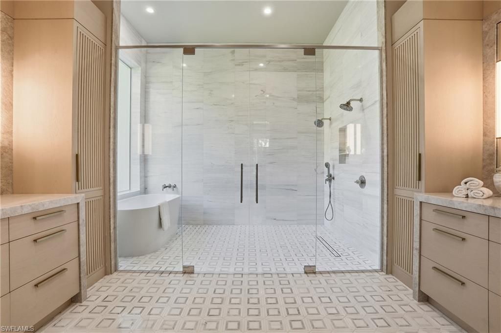 4851 Crayton Rd, Naples, FL 34103 Photo