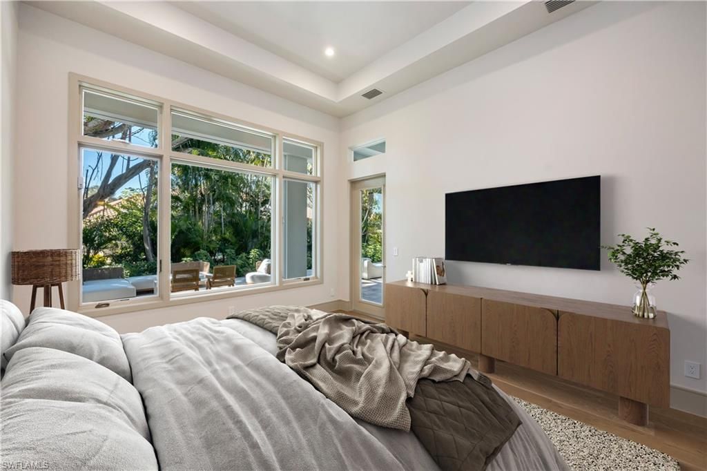 4851 Crayton Rd, Naples, FL 34103 Photo