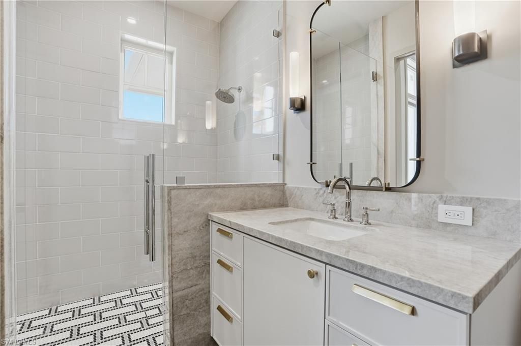 4851 Crayton Rd, Naples, FL 34103 Photo