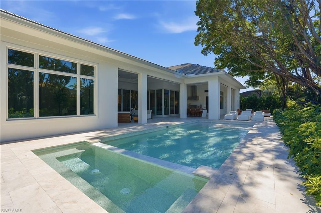 4851 Crayton Rd, Naples, FL 34103 Photo