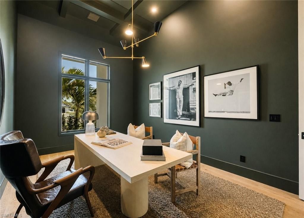 4851 Crayton Rd, Naples, FL 34103 Photo