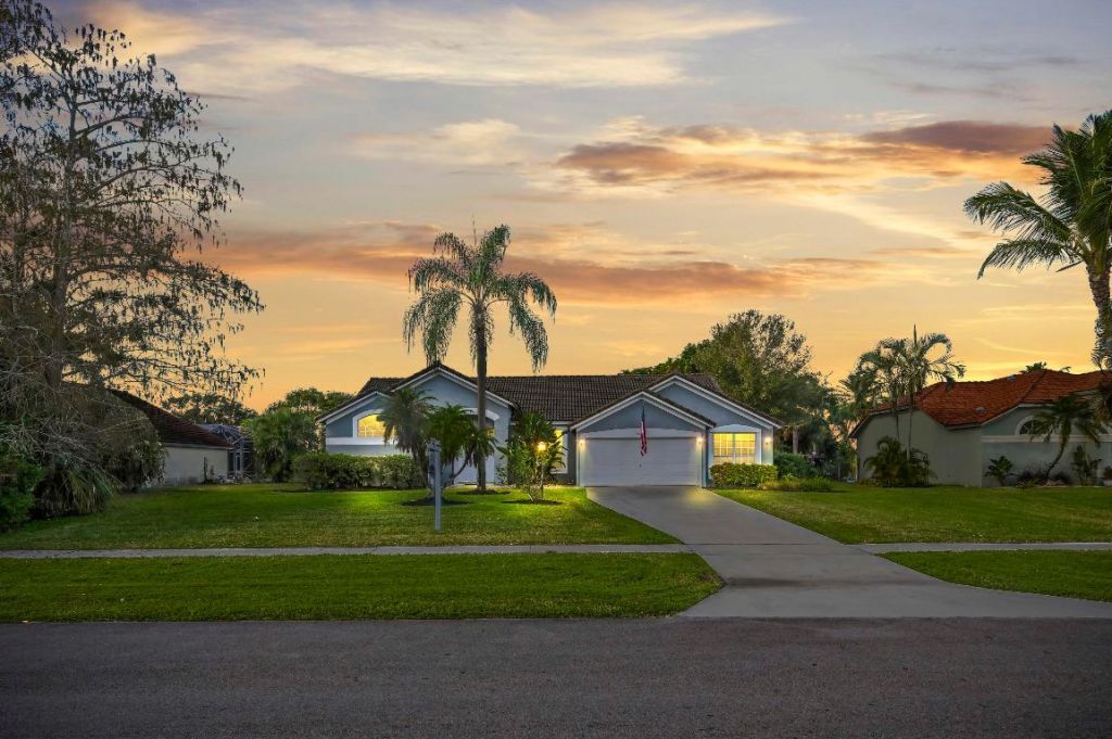 4267 Hunting Trail, Lake Worth, FL 33467 Main Photo