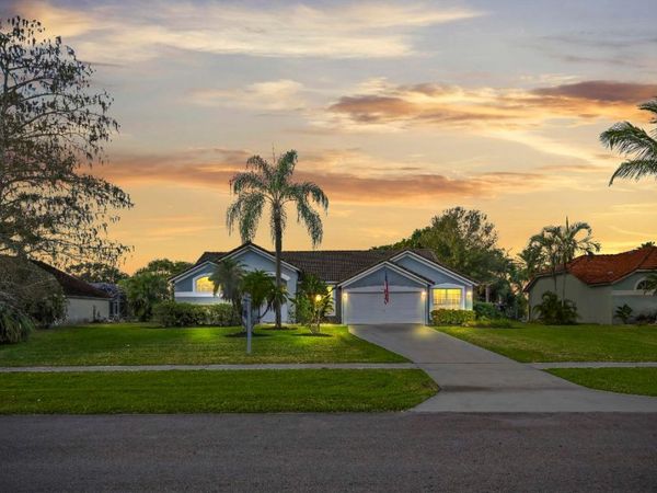 4267 Hunting Trail, Lake Worth, FL 33467