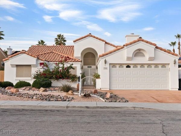 7908 Bridge Gate Drive , Las Vegas, NV 89128