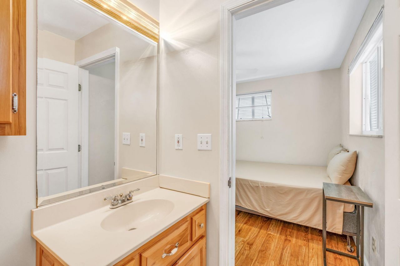 195 W Shore Drive, Summerland Key, FL 33042 Photo