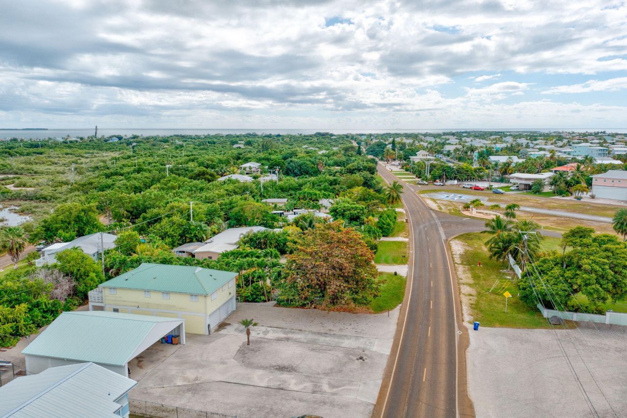 195 W Shore Drive, Summerland Key, FL 33042 Photo