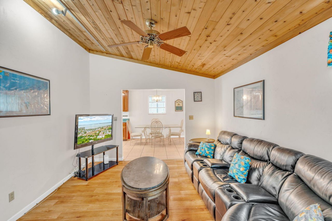 195 W Shore Drive, Summerland Key, FL 33042 Photo