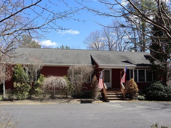 1215 South St, Barre, MA 01005