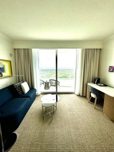 4401 Collins Ave , Unit 1817, Miami Beach, FL 33140 Photo