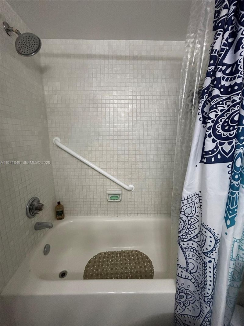 200 Gate Rd, Unit 207, Hollywood, FL 33024 Photo