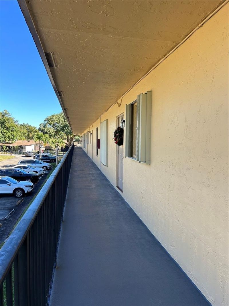 200 Gate Rd, Unit 207, Hollywood, FL 33024 Photo