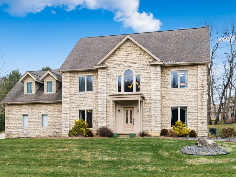 528 Gleneagles Drive, Newark, OH 43055 Photo 1