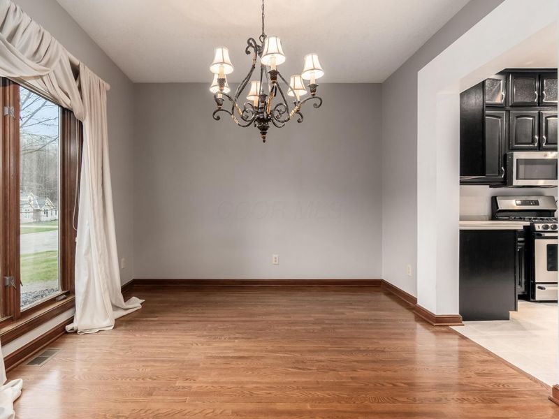 528 Gleneagles Drive, Newark, OH 43055 Photo 12